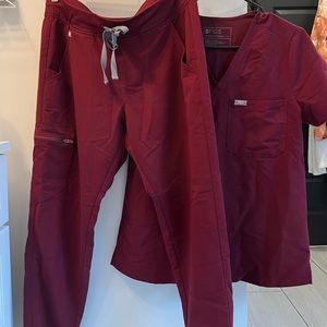 FIGS SET in burgundy color